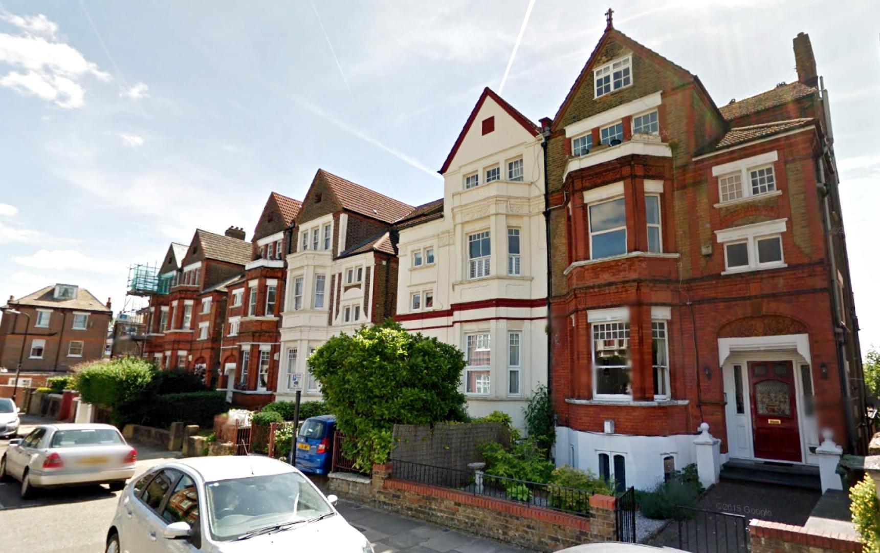 			2 Bedroom, 1 bath, 1 reception Flat			 St Cuthberts Road, WEST HAMPSTEAD/KILBURN